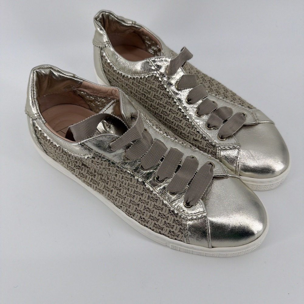 AGL ATTILIO GIUSTI LEOMBRUNI Crochet Metallic Sneakers Sz 38 / US 8 Gold